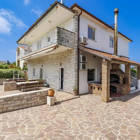 아파트 Nika-11 By Interhome *