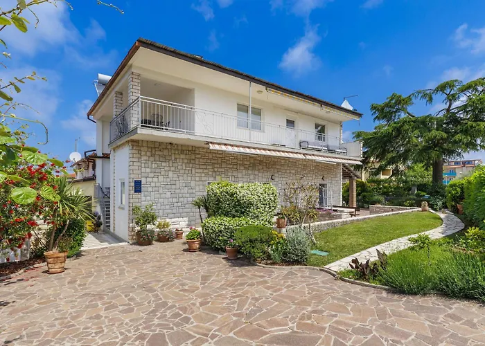 Nika-11 By Interhome * Umag