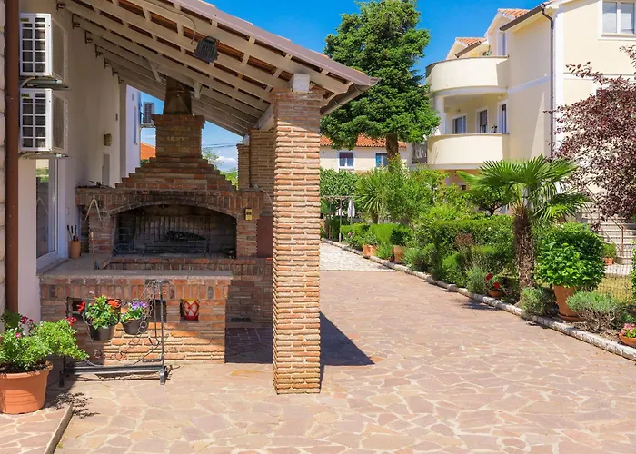 Nika-11 By Interhome Umag