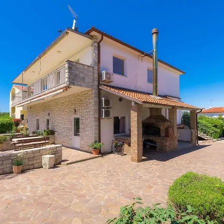 Apartmán Nika-11 By Interhome *